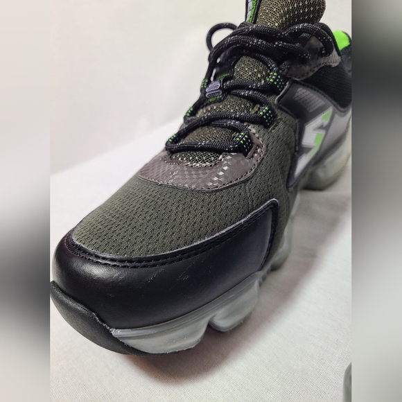 Sketchers air shoes- Mens size 6 - Picture 8 of 8